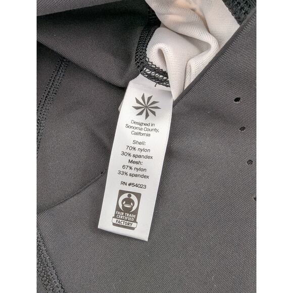 Athleta Printed Stealth TruCool Capri Small Gym Running Athletic Black White - Picture 7 of 12